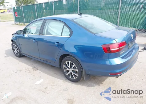 2017 Volkswagen Jetta 1.4T Se z USA, uszkodzony, nr VIN 3VWDB7AJ9HM361812